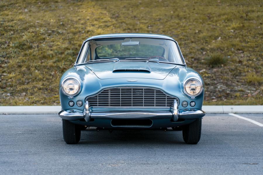  Aston Martin DB4 (Series IV) 1961 года  (WW) (фото 8 из 30)